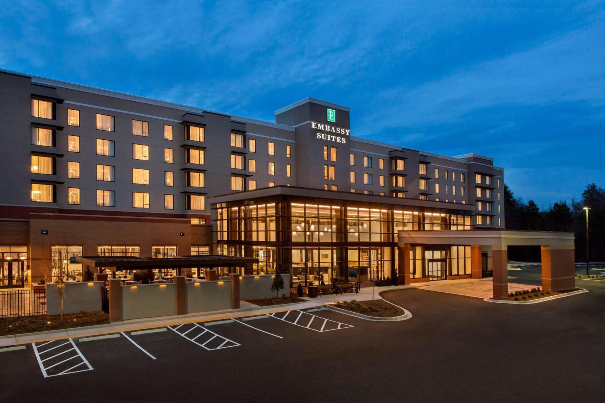 Embassy Suites By Hilton Atlanta Ne Gwinnett Sugarloaf Duluth Exterior foto